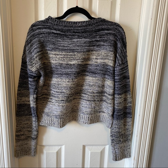 Seven Sisters - crop sweater - M - Picture 2 of 9